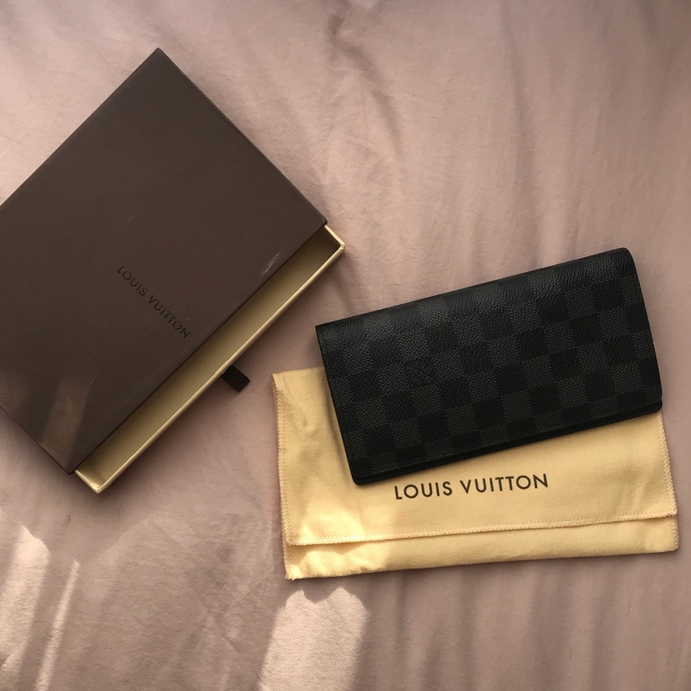 Louis Vuitton Brazza Long Wallet In Graphite